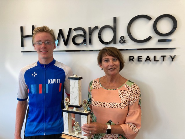 Sport - cycle trophieTrophyPresentation